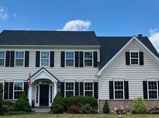 7151 Mount Vernon Dr, Zionsville, PA 18062