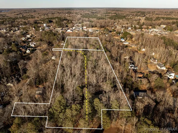 Francis St, Gloucester, VA 23061