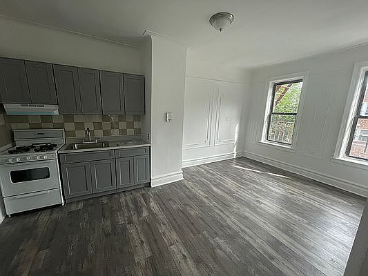 3rd image of 89-19 32nd Ave #2C