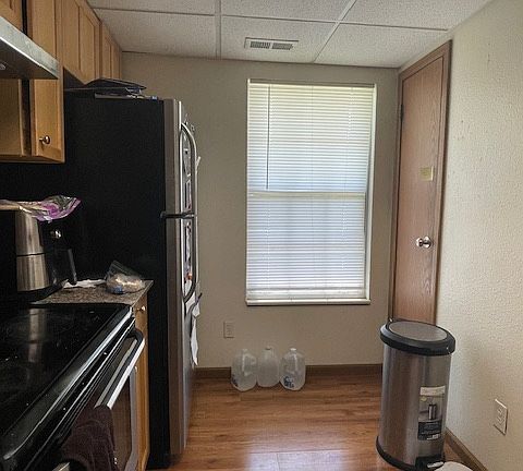 4th image of 611 E Campus Dr #A