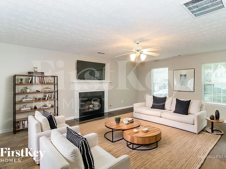 5491 Skylar Creek Ln — Photo 4