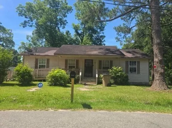 604 Whiddon St, Tifton, GA 31794