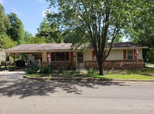 502 E 10th St, Broken Bow, OK 74728