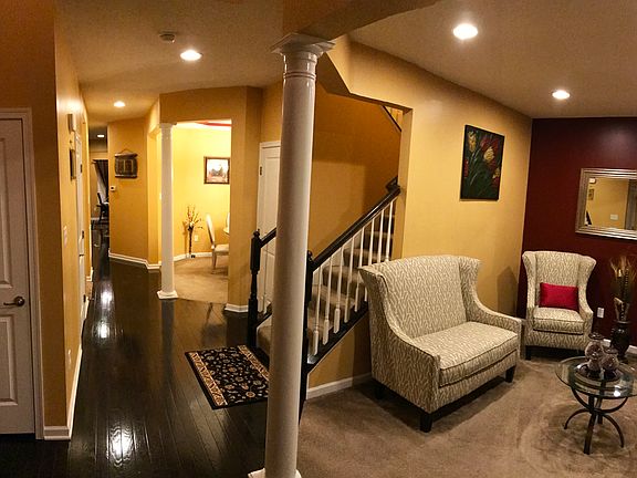 3rd image of 220 Boardwalk Dr