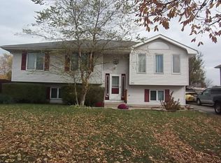 2412 Joe Adler Dr, Plainfield, IL