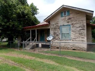 505 Highland Ave, Wister, OK 74966