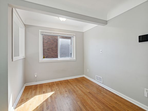 5th image of 13551 Woodbine
