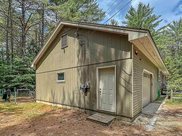 19 Baker Cir — Photo 54