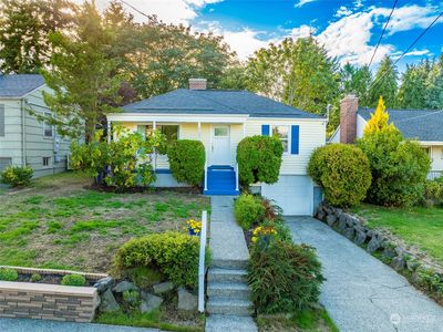4223 33rd Avenue W, Seattle, WA, 98199