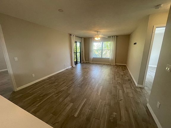 3rd image of 6543 SE Federal Hwy APT 204