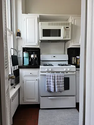 Rented by Frank Valvo Real Estate | media 24