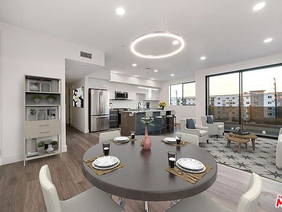 2nd image of 10947 Hartsook St Penthouse 3