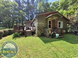 398 Knob Hill Dr, Newland, NC 28657