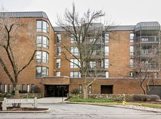 1140 Old Mill Rd APT 206F, Hinsdale, IL 60521