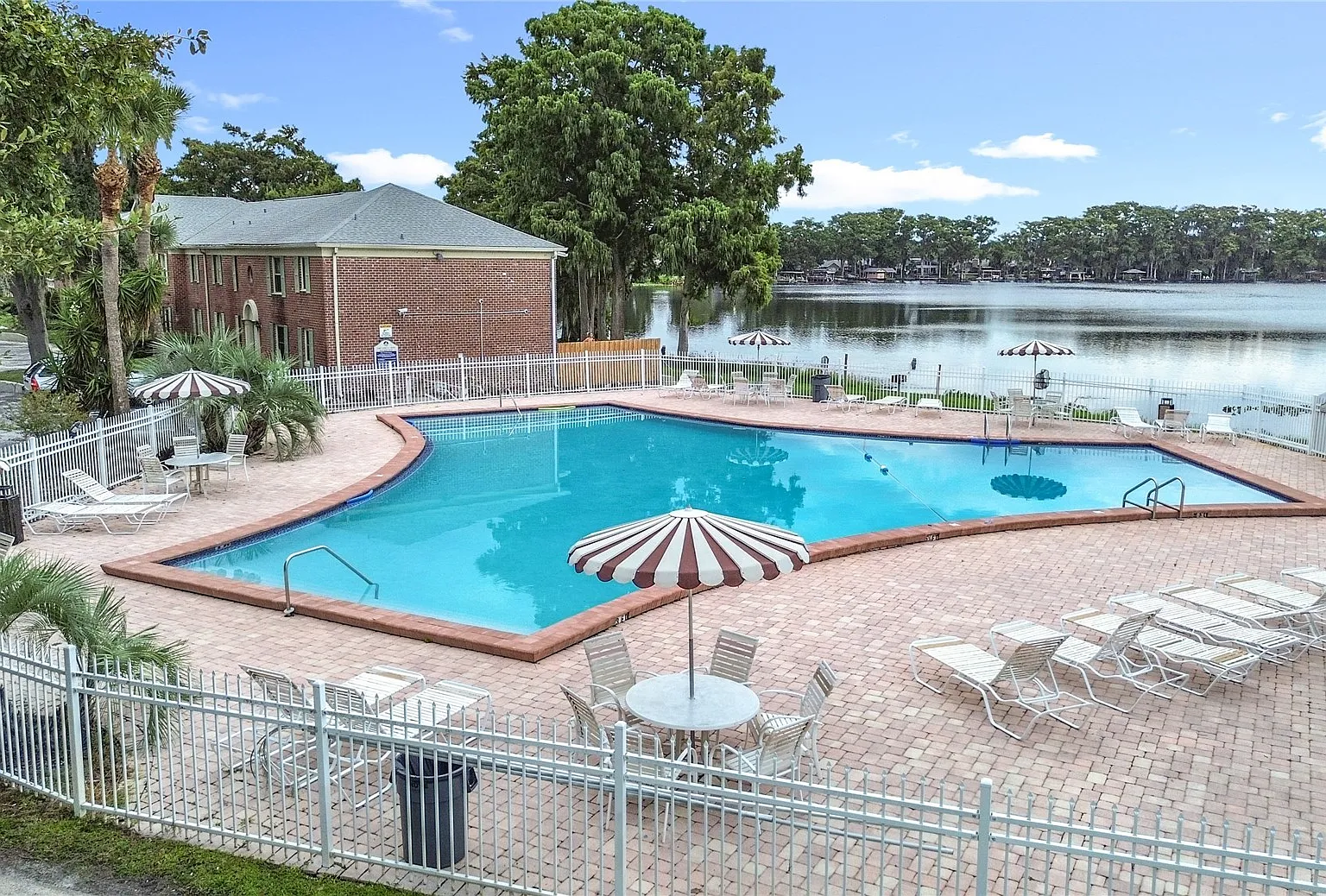 2 bed, 900 sqft, $1,500 — Photo 1