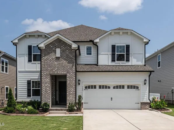 725 Sage Oak Ln, Holly Springs, NC 27540