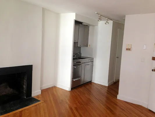 Rented by Manhattan Skyline | media 2