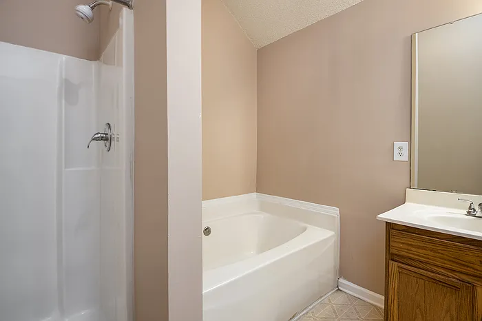 951 Grass Hollow Ct — Photo 22