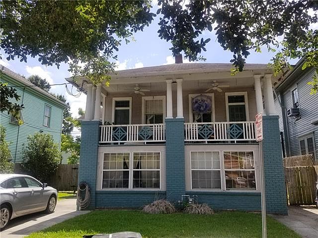 1st image of 854 Roosevelt Pl