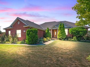 225 N Gateway Ct, Wichita, KS 67230