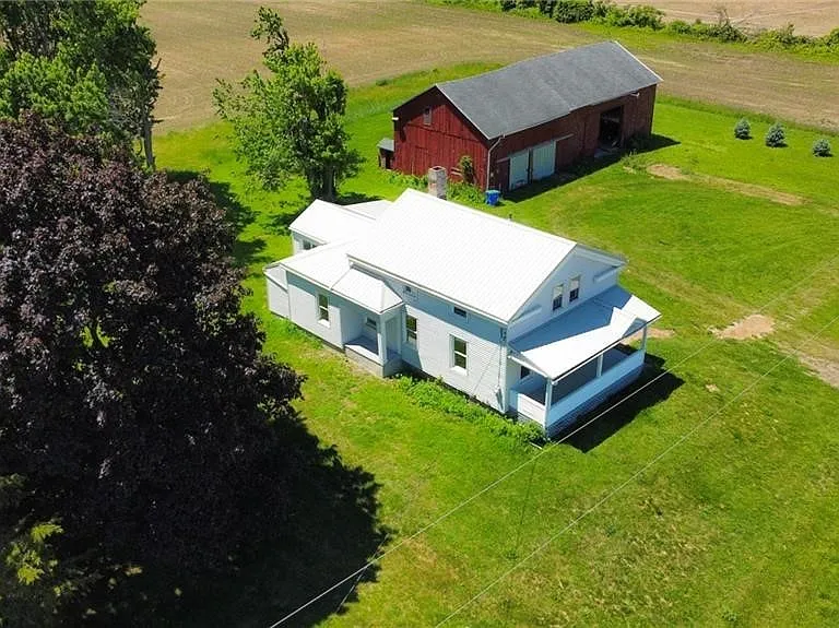 15634 Lakeshore Rd — Photo 39