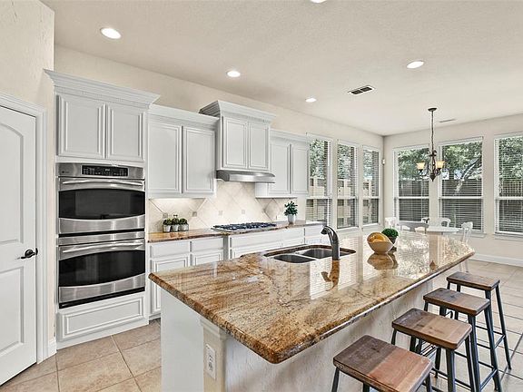 2nd image of 14768 Foxbriar Ln