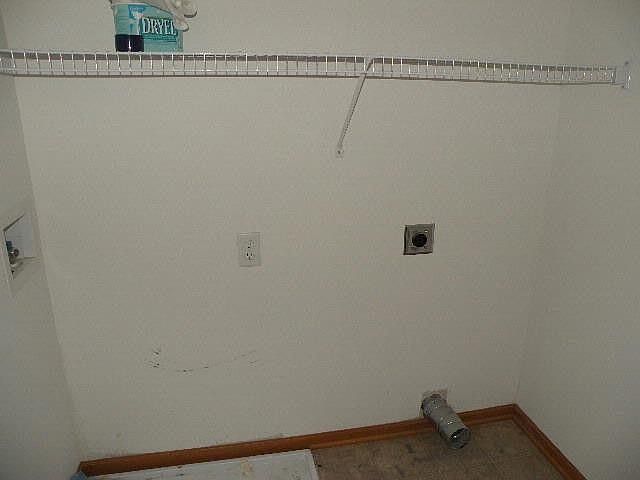 2nd image of 2453 Yellowstone Dr