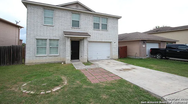 4 bed, 2.5 bath, 2168 sqft, $1,650 — Photo 2