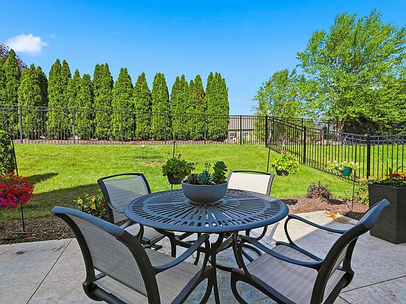 3rd image of 6306 Murano Way