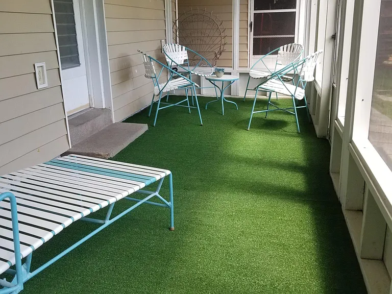 Screened patio