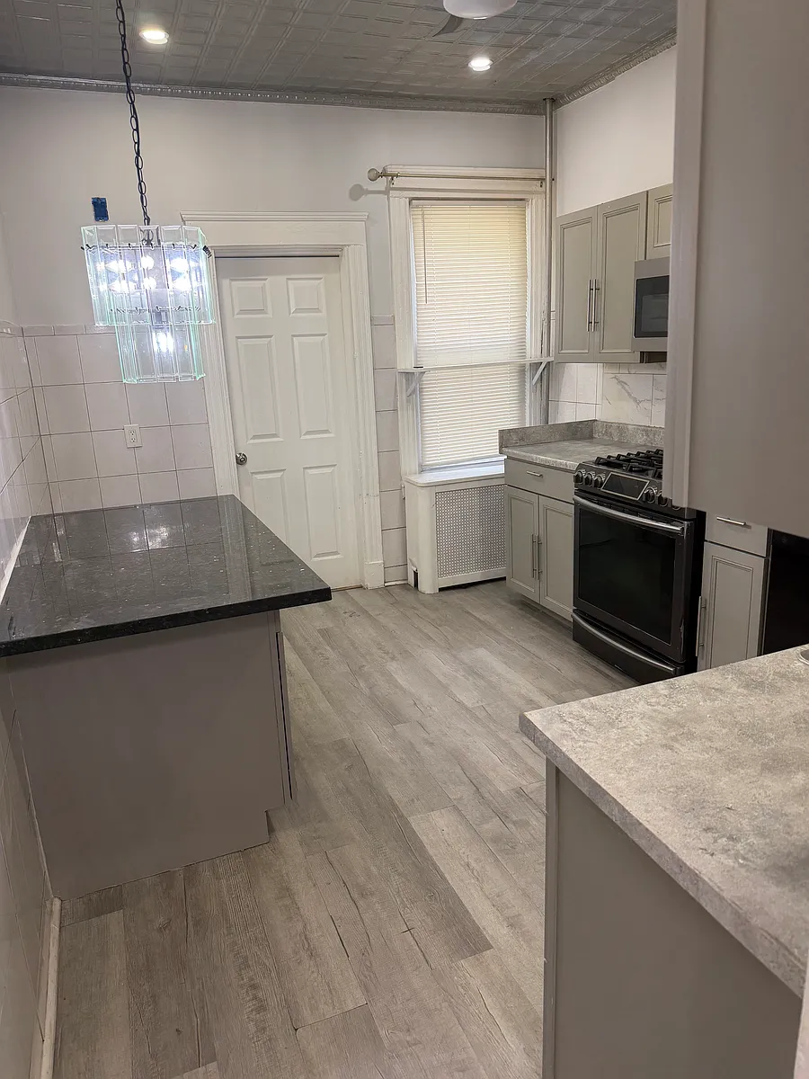Kitchen - 229 Virginia Ave #1