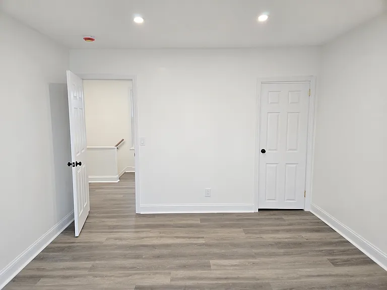 1311 Park Ave #2 — Photo 14