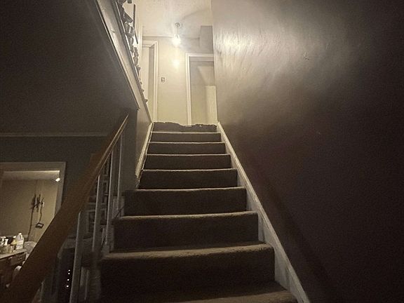 2nd image of 1 Dover Rd