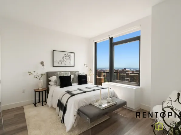 224 East 135th Street 2532 image 3 of 26