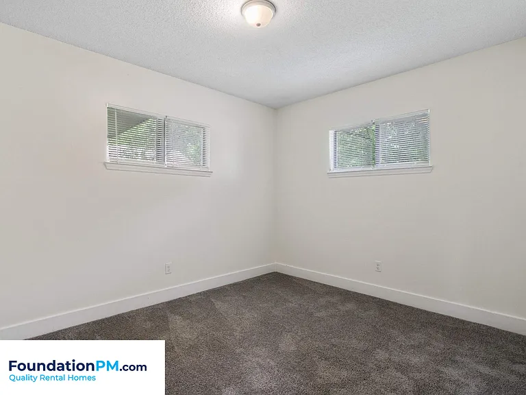 3749 Rhea Ave — Photo 11