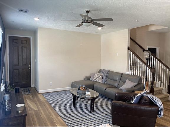 3rd image of 10215 Alder Ridge Dr