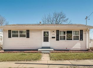 1416 N 5th St, Saint Charles, MO 63301