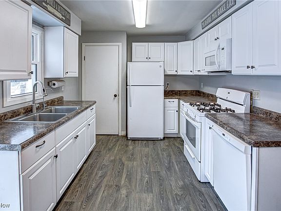2nd image of 6815 Middlebrook Blvd