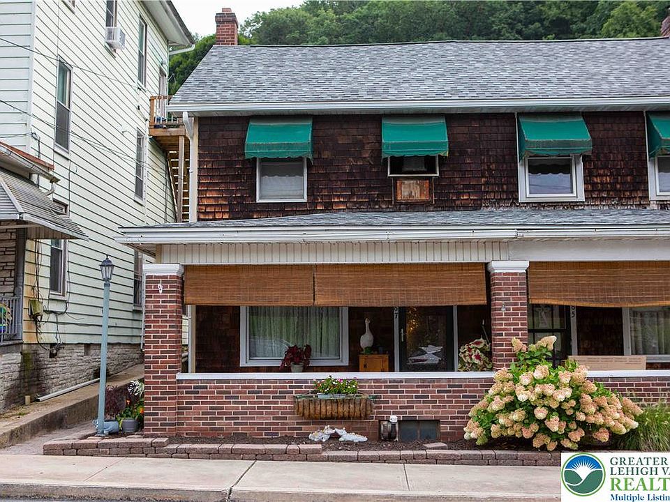1st image of 167 Main St