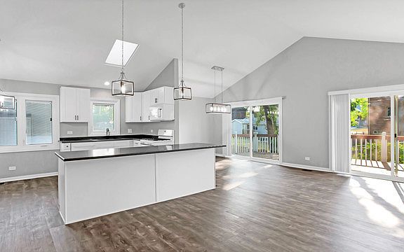 2nd image of 10244 S 86th Ave