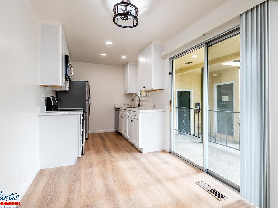 1st image of 251 Washington St #2