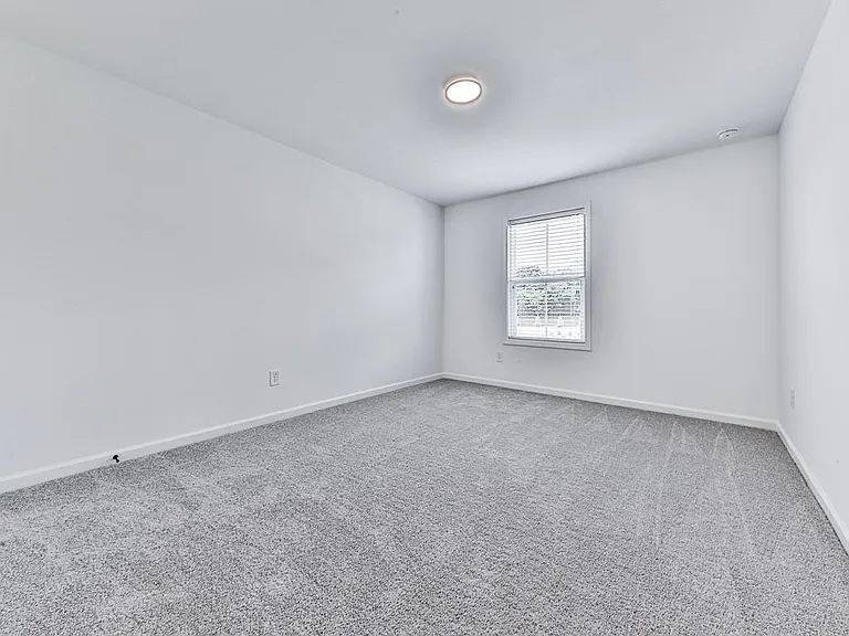 611 Elwick Ln — Photo 25