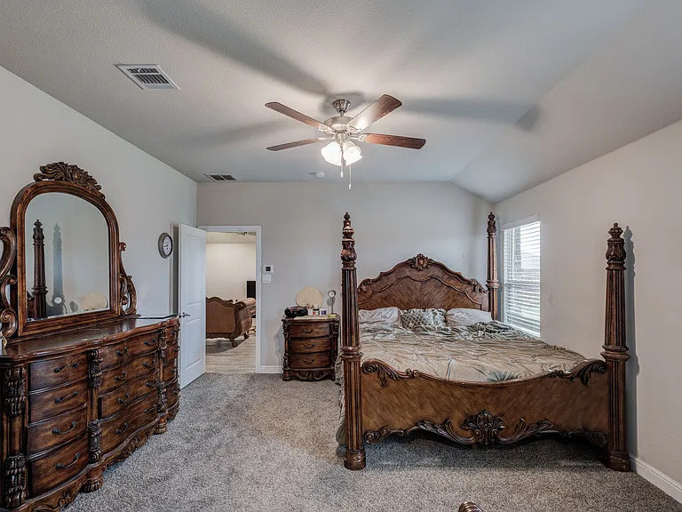 1221 Rolling Meadows Dr — Photo 24