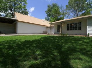 2817 W Water St, Springfield, MO 65802