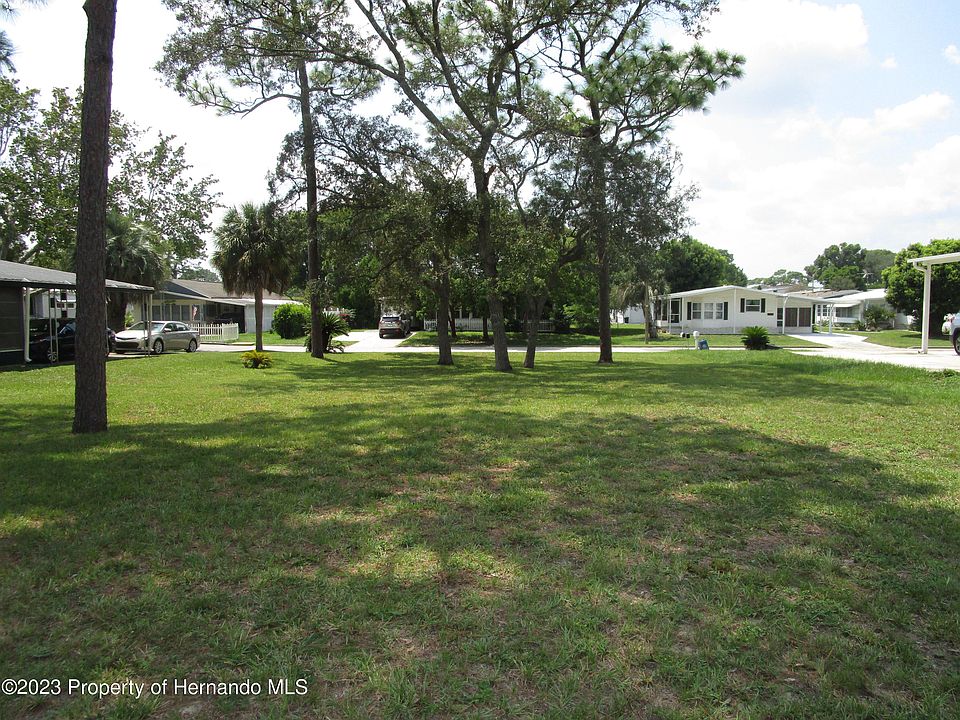 2nd image of 8056 Montrose Ave