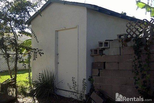 2nd image of 3723 Boundary St