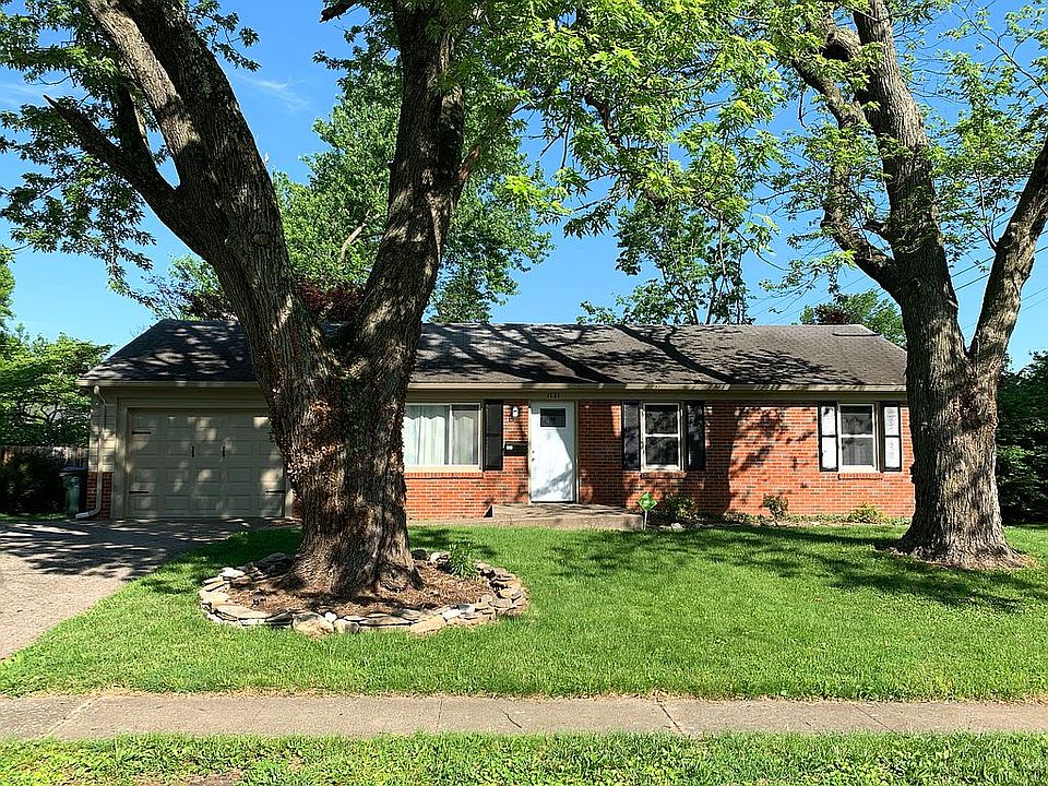 Mature Trees in front yard