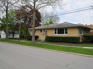 2262 S 18th Ave, North Riverside, IL 60546