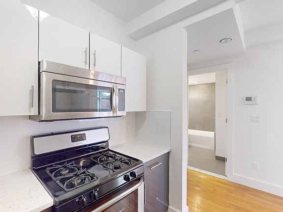 3rd image of 96 Steuben St APT 1C