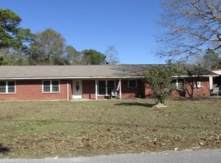 9116 Old Walnut Rd, Ocean Springs, MS 39564